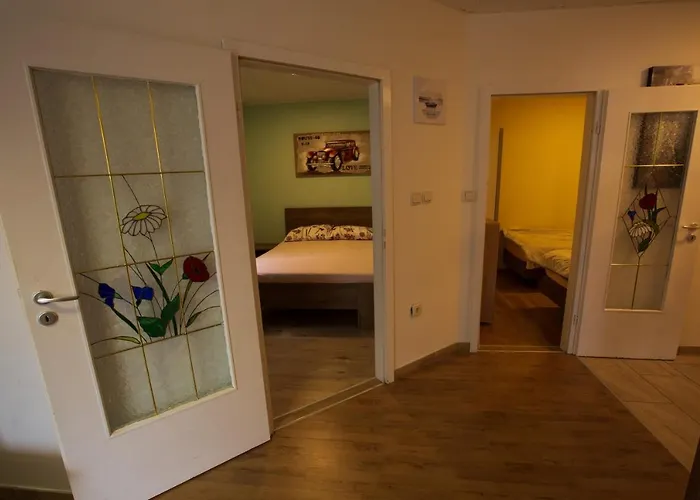 Honey Bee アパート *