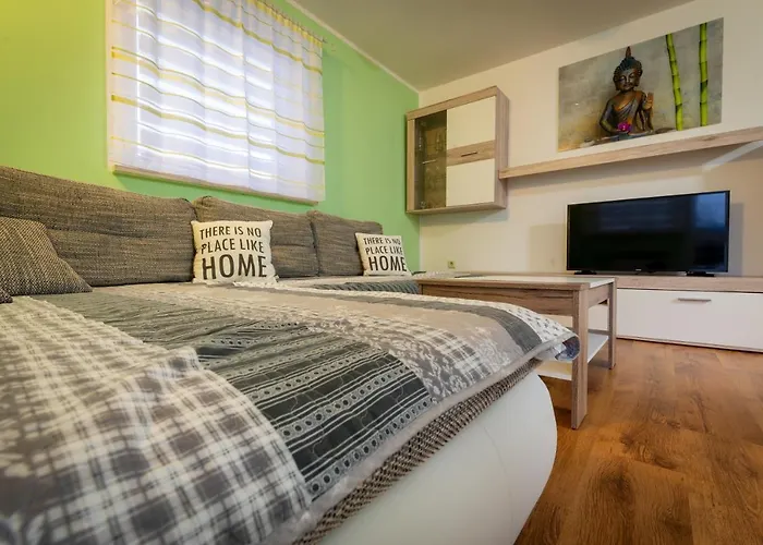 Honey Bee アパート *