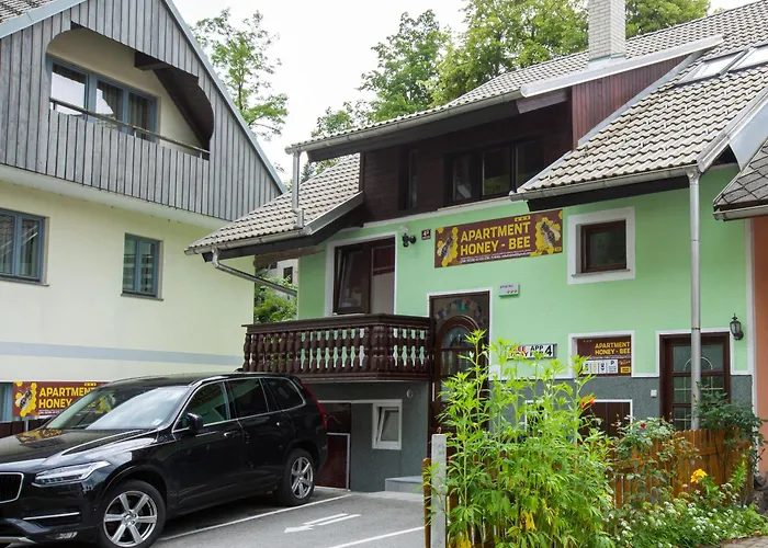 Honey Bee アパート *