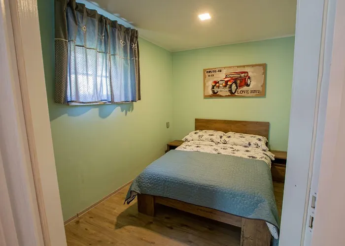 アパート Honey Bee ブレッド